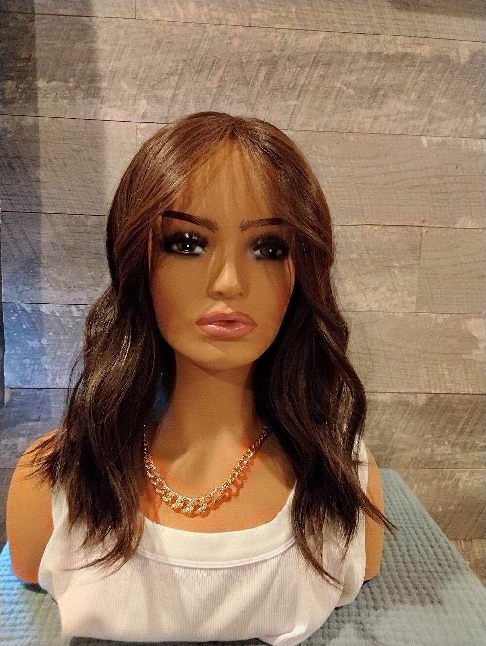 NWT Deondra Natural Brunette Standard - Picture 3 of 5